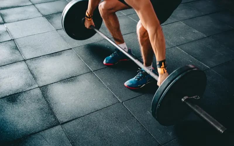 تمرينات البلانك المتنوعة: 10 أنواع لتقوية جذعك بالكامل